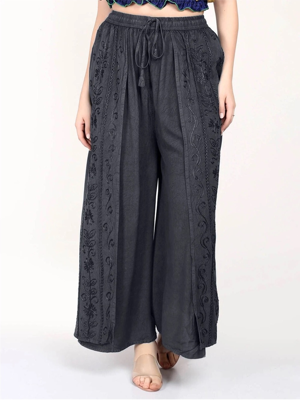 00014. Embroidered Wide-Leg Pants in Light Gray NEW - Picture 4 of 6